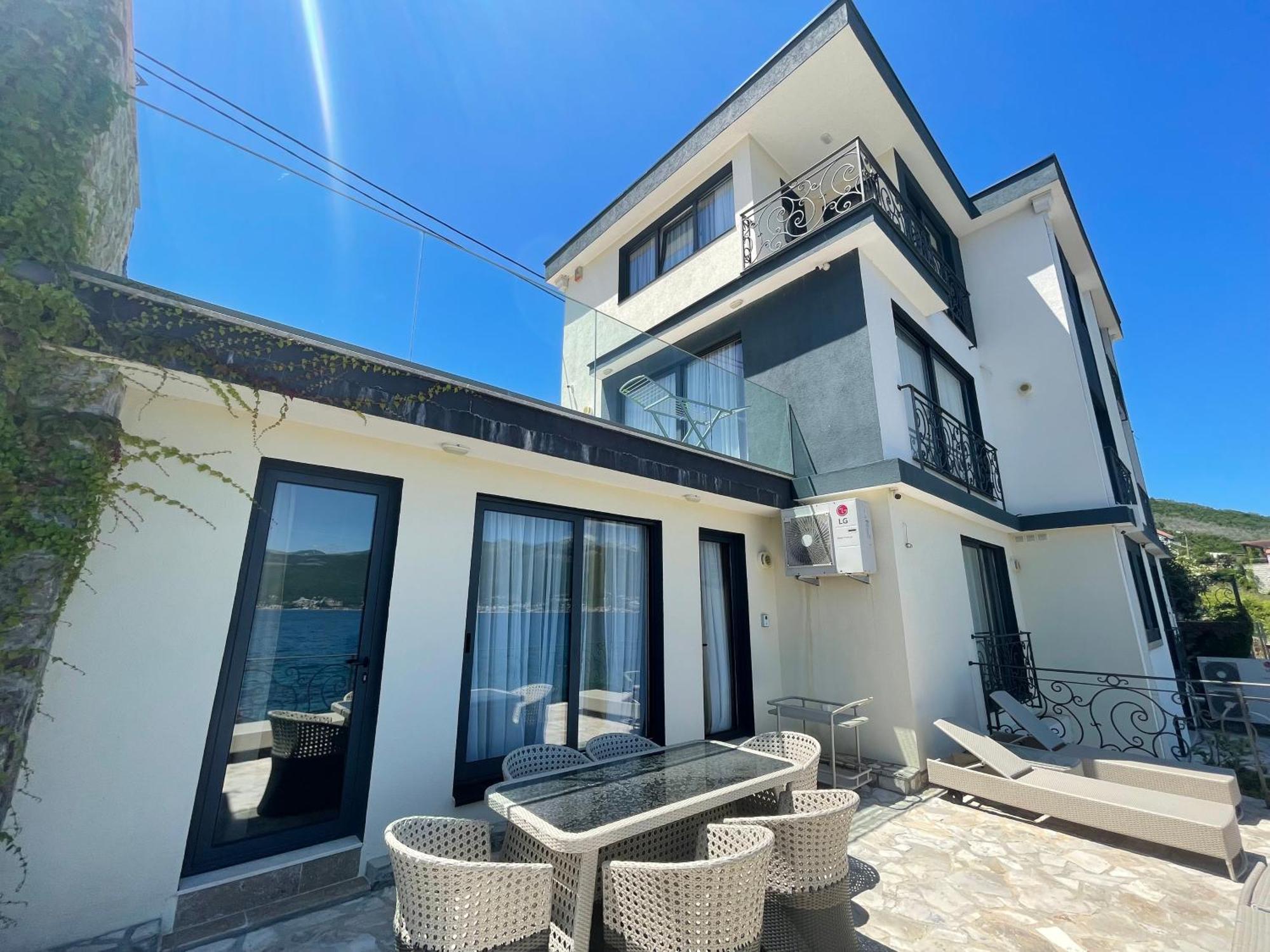 Beachfront Villa Pearl Of Adria Крашичі Екстер'єр фото